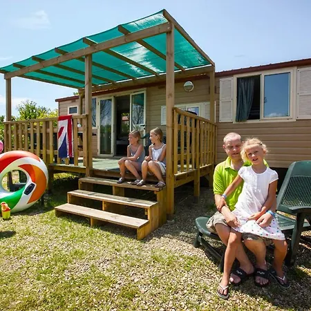 Hu I Pini Village Holiday park Fiano Romano