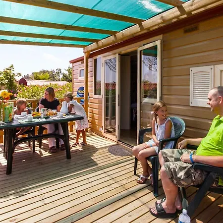 Hu I Pini Village Holiday park Fiano Romano