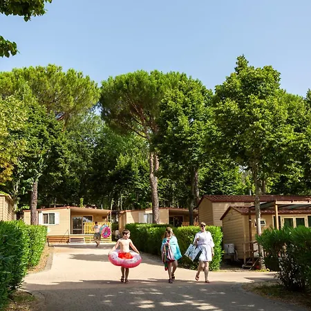Hu I Pini Village