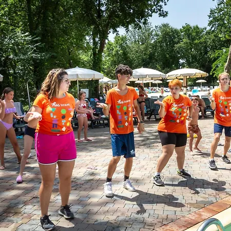 Hu I Pini Village 3*