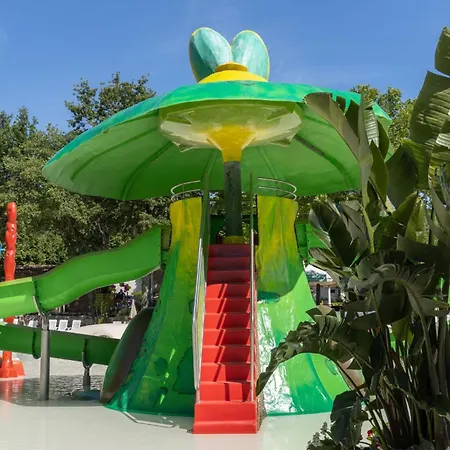Holiday park Hu I Pini Village 3*