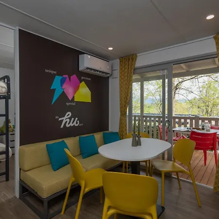 Kompleks wypoczynkowy Hu I Pini Village 3*