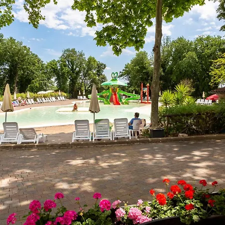 Hu I Pini Village Holiday park Fiano Romano
