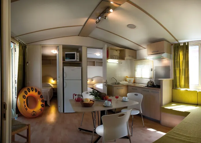 Kompleks wypoczynkowy Hu I Pini Village Fiano Romano